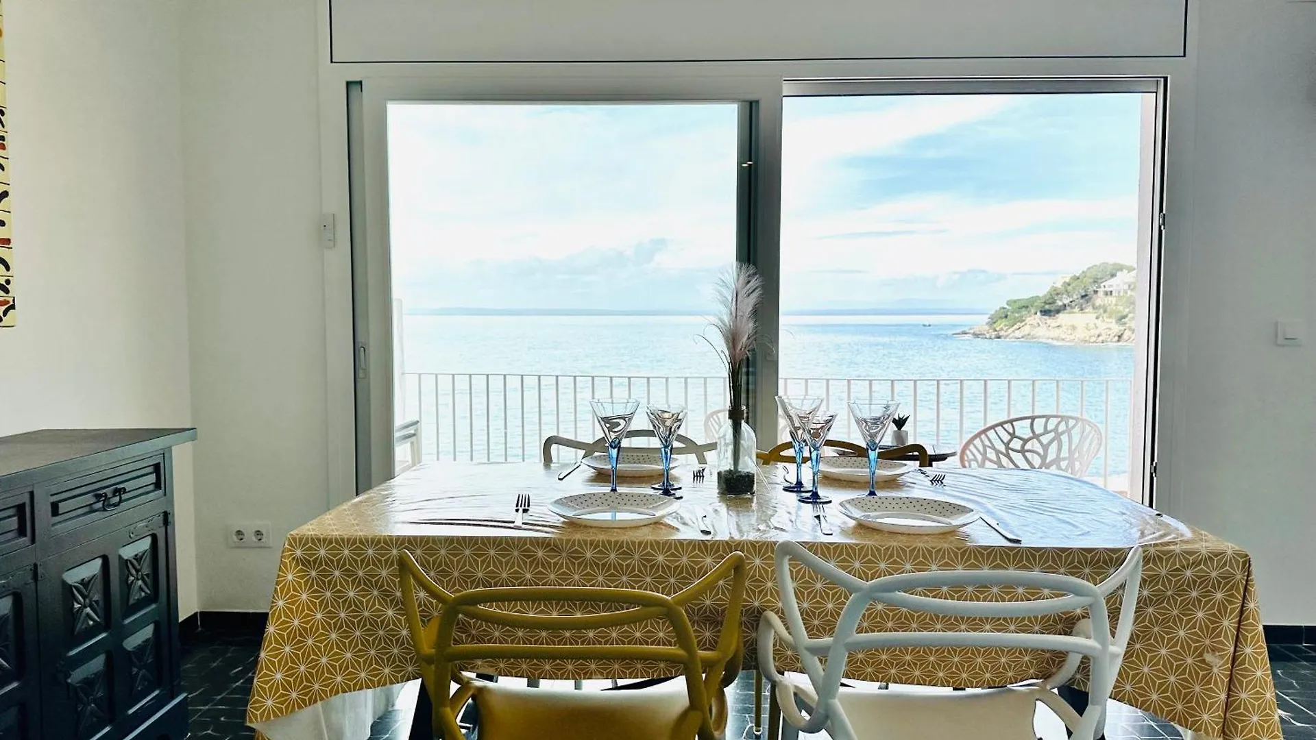 Global Immo 3343 Villa Catherine Roses Appartement